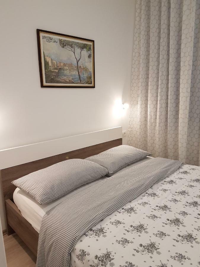 City Center Premium Apartment Пореч Екстер'єр фото